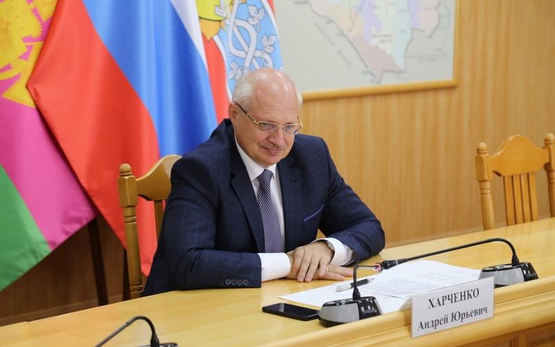 Мэр Армавира Андрей Харченко отправил 500 кг гуманитарной помощи ...