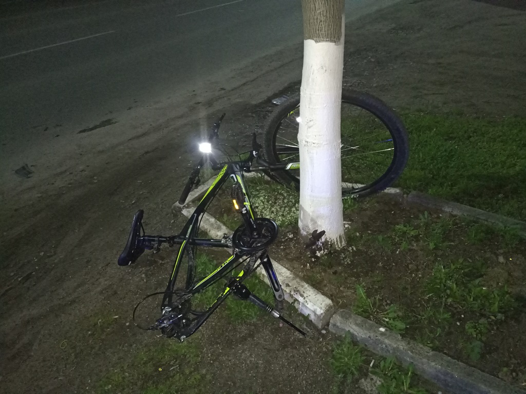 В Армавире автоледи сбила велосипедиста на улице Тургенева 