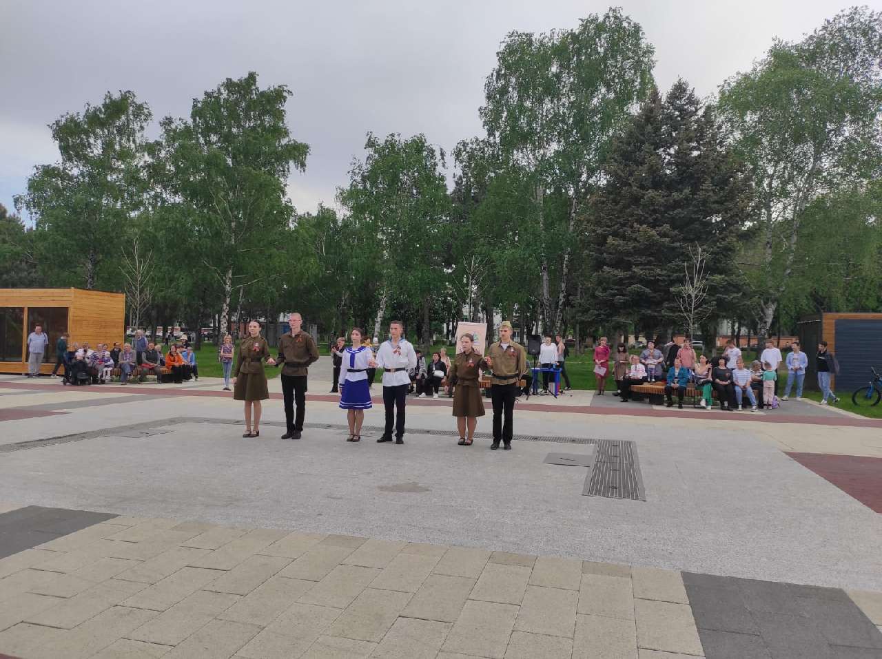 В Армавире в рамках проекта «Дни парков и скверов» проходят концерты в  разных районах города