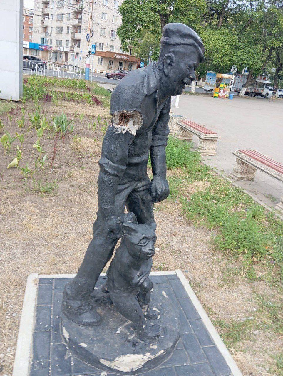 Полиция Армавира проводит проверку по факту повреждения памятника «Бдительному гражданину» 