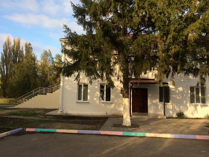 В Армавире 1,4 млн руб потратили на ремонт сельского клуба в поселке совхоза «Юбилейный»