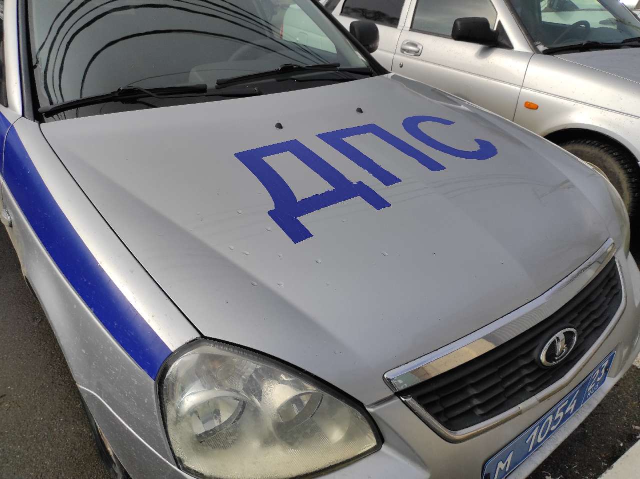  За незаконную деятельность в Армавире арестованы 2 машины такси 