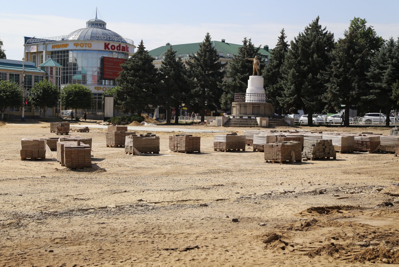 В рамках нацпроекта в Армавире идет благоустройство 2 общественных территорий  