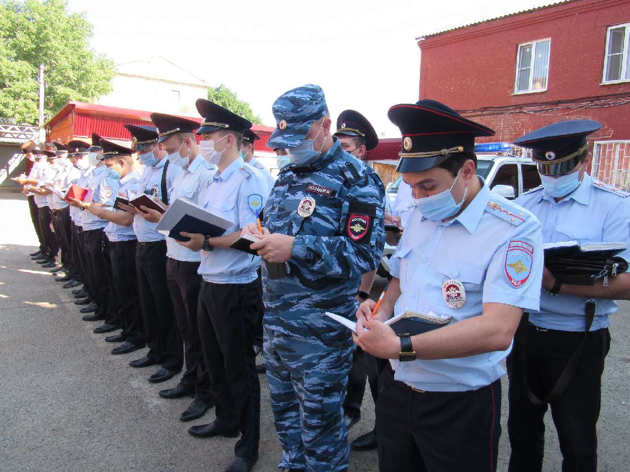 В Армавире во время праздничных мероприятий ко Дню города дежурят 70 полицейских 
