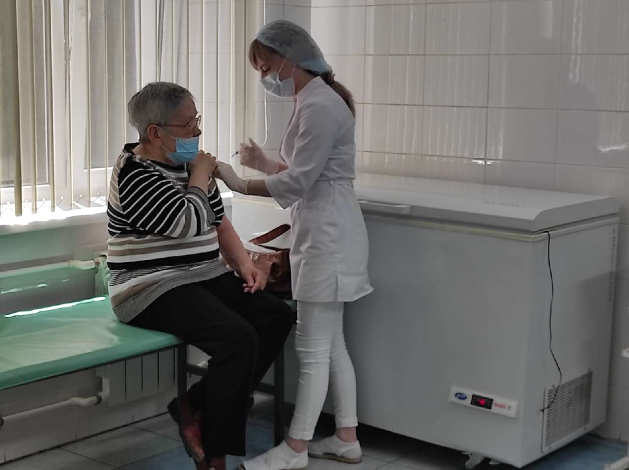 В Армавире ревакцинацию от коронавирусной инфекции прошли 23 тысячи 896 жителей 