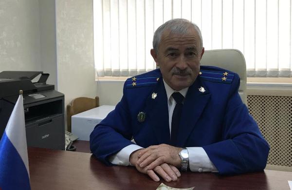 Гамзат Ахмедов  в должности старшего помощника прокурора Армавира курировал более 10 направлений надзорной деятельности