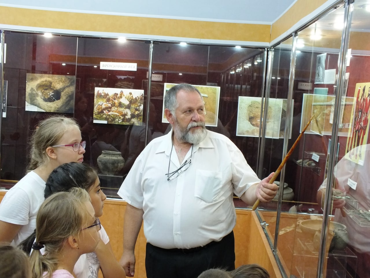 В краеведческом музее Армавира начала работу выставка  «Археология Средней Кубани в лицах»