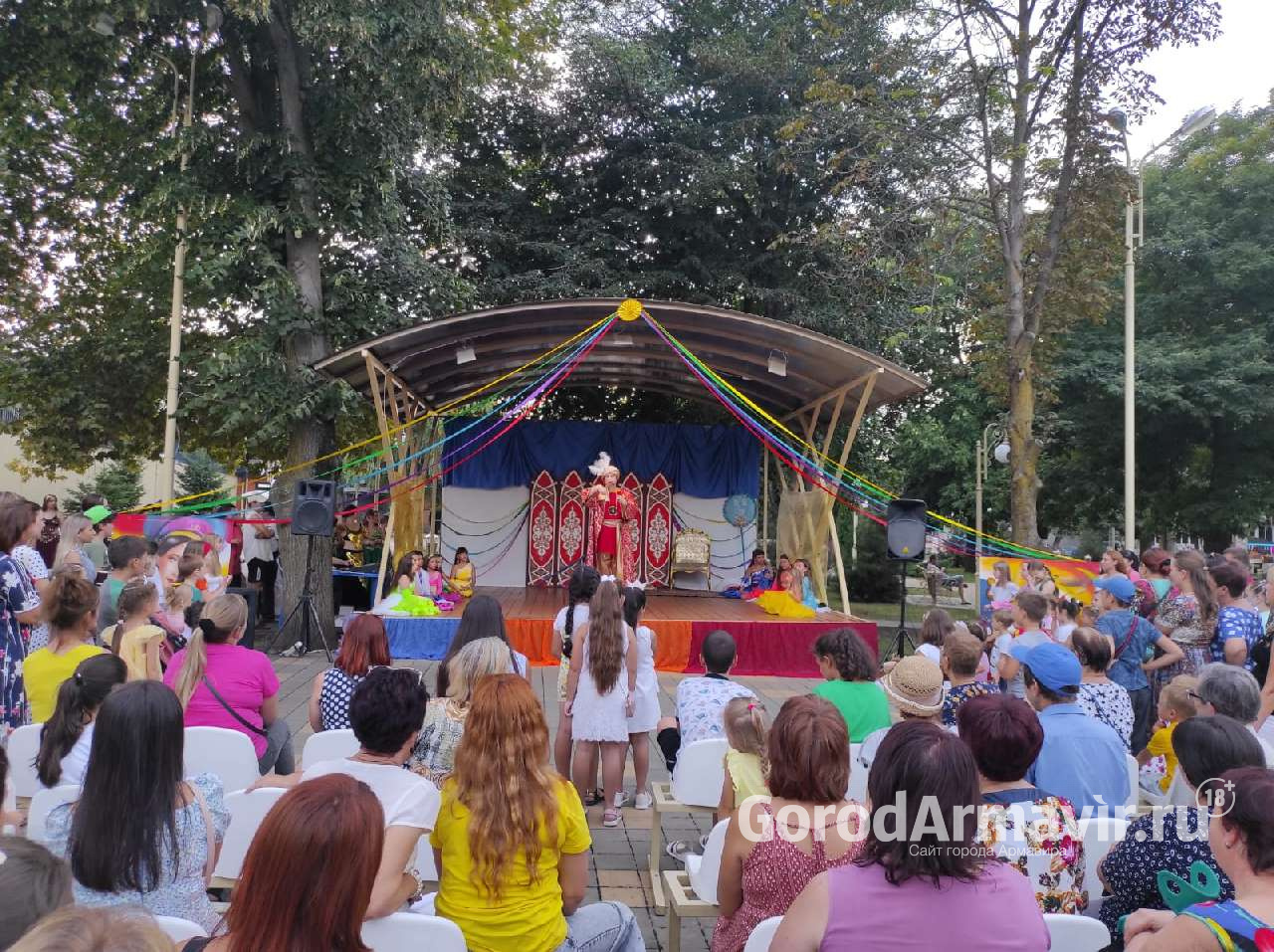 В Армавире 98-летие городского парка отметили грандиозным восточным фестивалем 