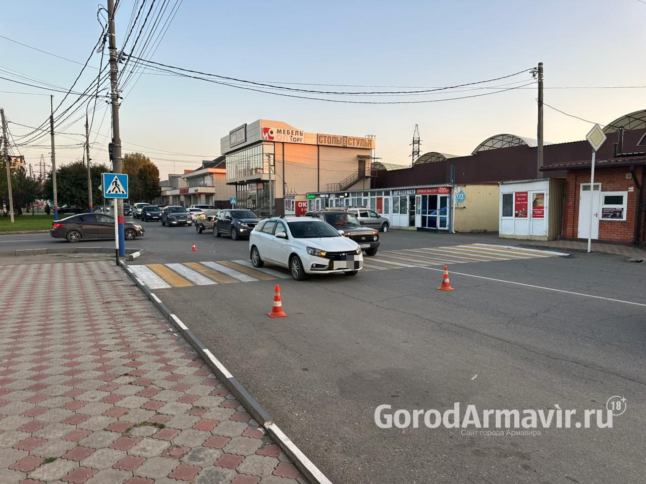 Водитель «Весты» сбил девушку на переходе по улице Мира