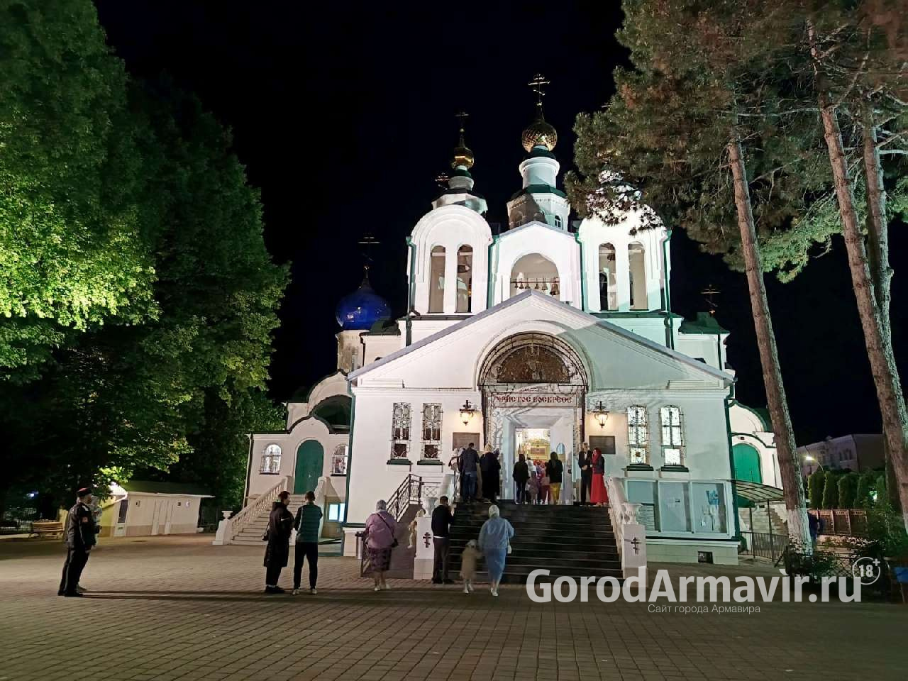 Праздничные богослужения в честь Пасхи пройдут в 6 храмах