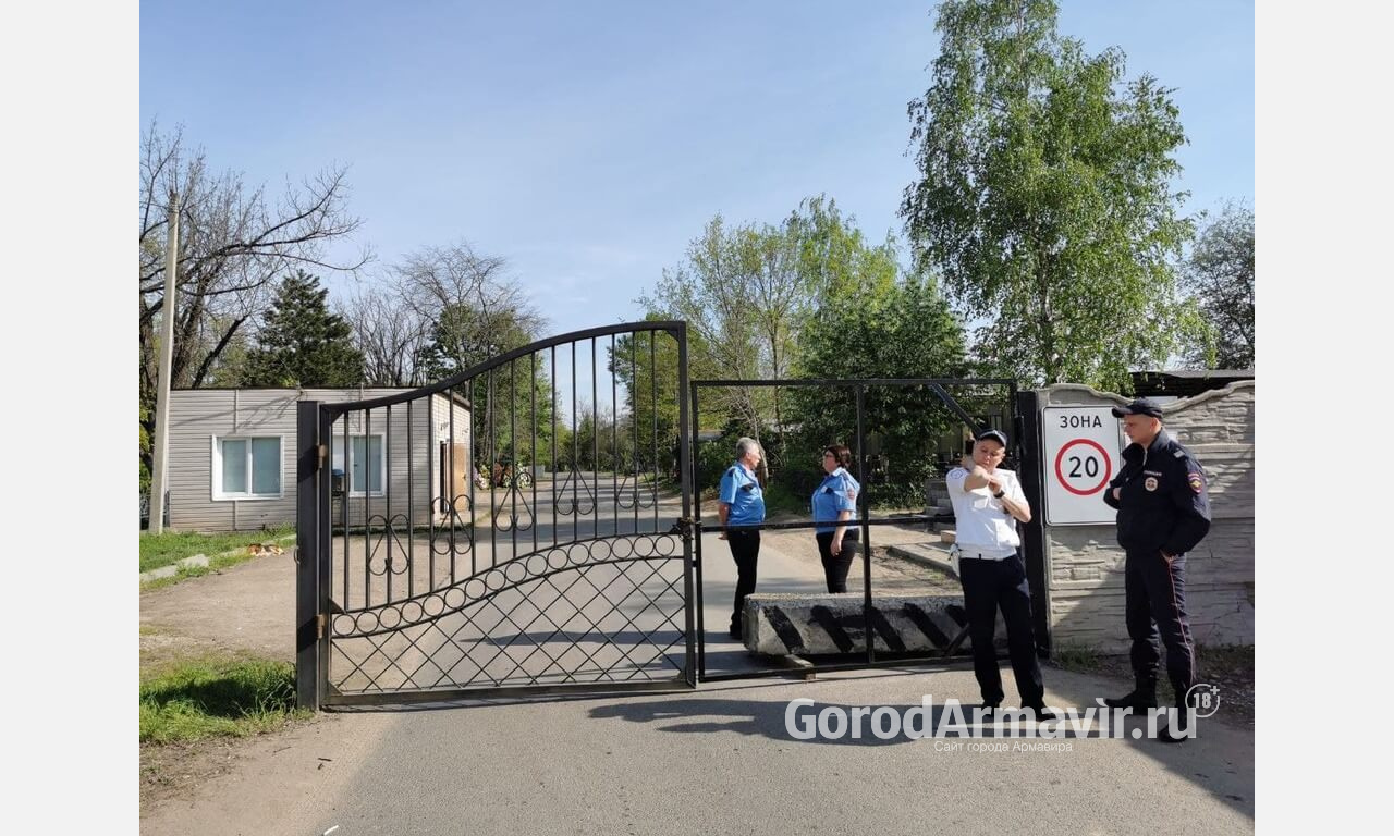 Жителям Кубани разрешат посещать кладбища во время майских праздников 