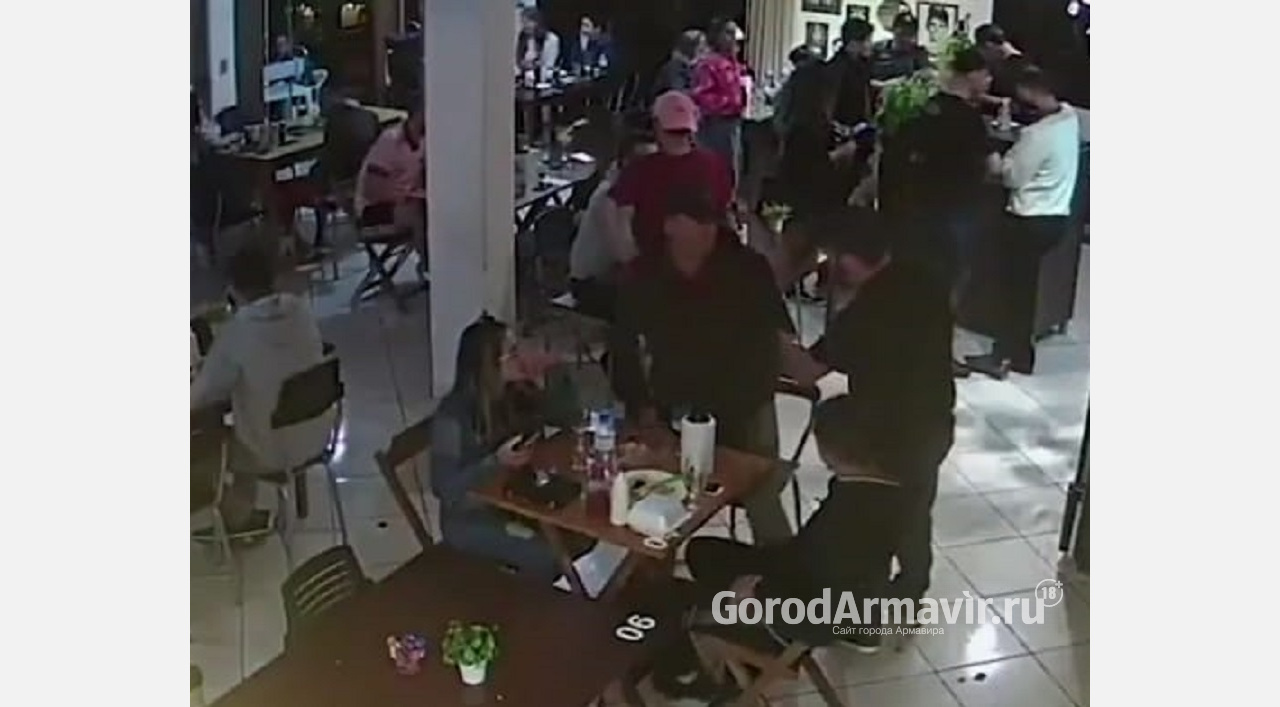 Полиция Армавира опровергла подлинность видео со стрельбой в одном из кафе 