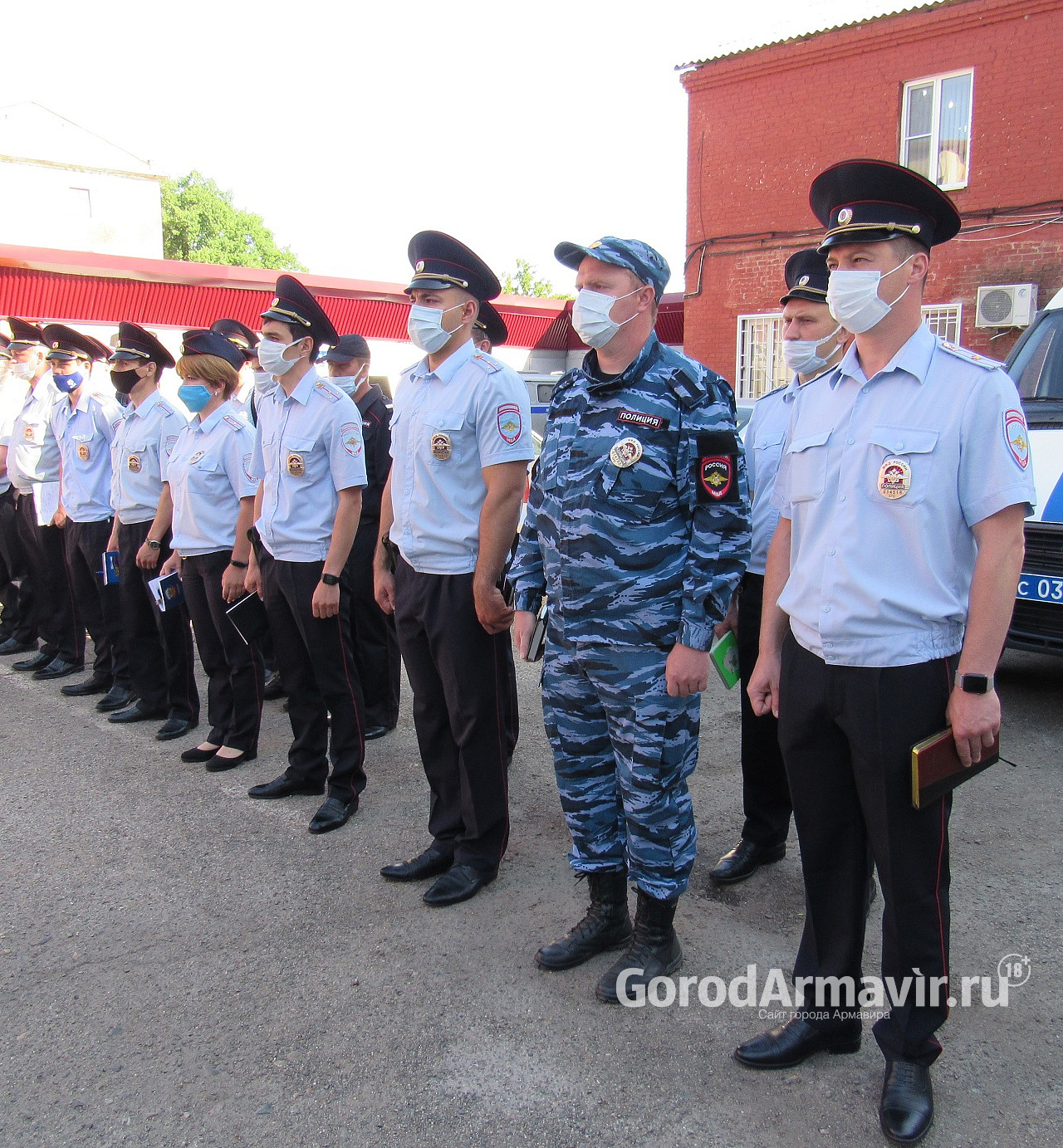 В Армавире 154 полицейских обеспечат охрану общественного порядка в школах