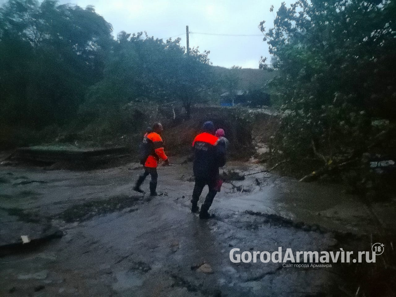 На Кубани из-за разгула циклона в 24 населенных пунктах подтопило 1586 домов 