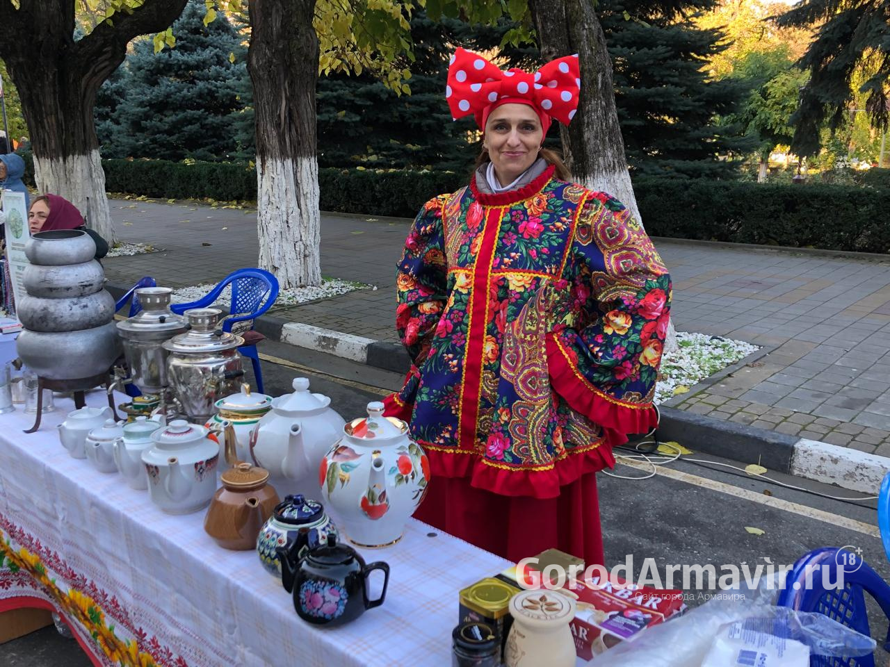 В Армавире на «НеобыЧайном фестивале» раздали более 50 кг выпечки