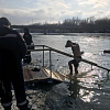 В Армавире  купания на Крещение  собрали более  300  человек 