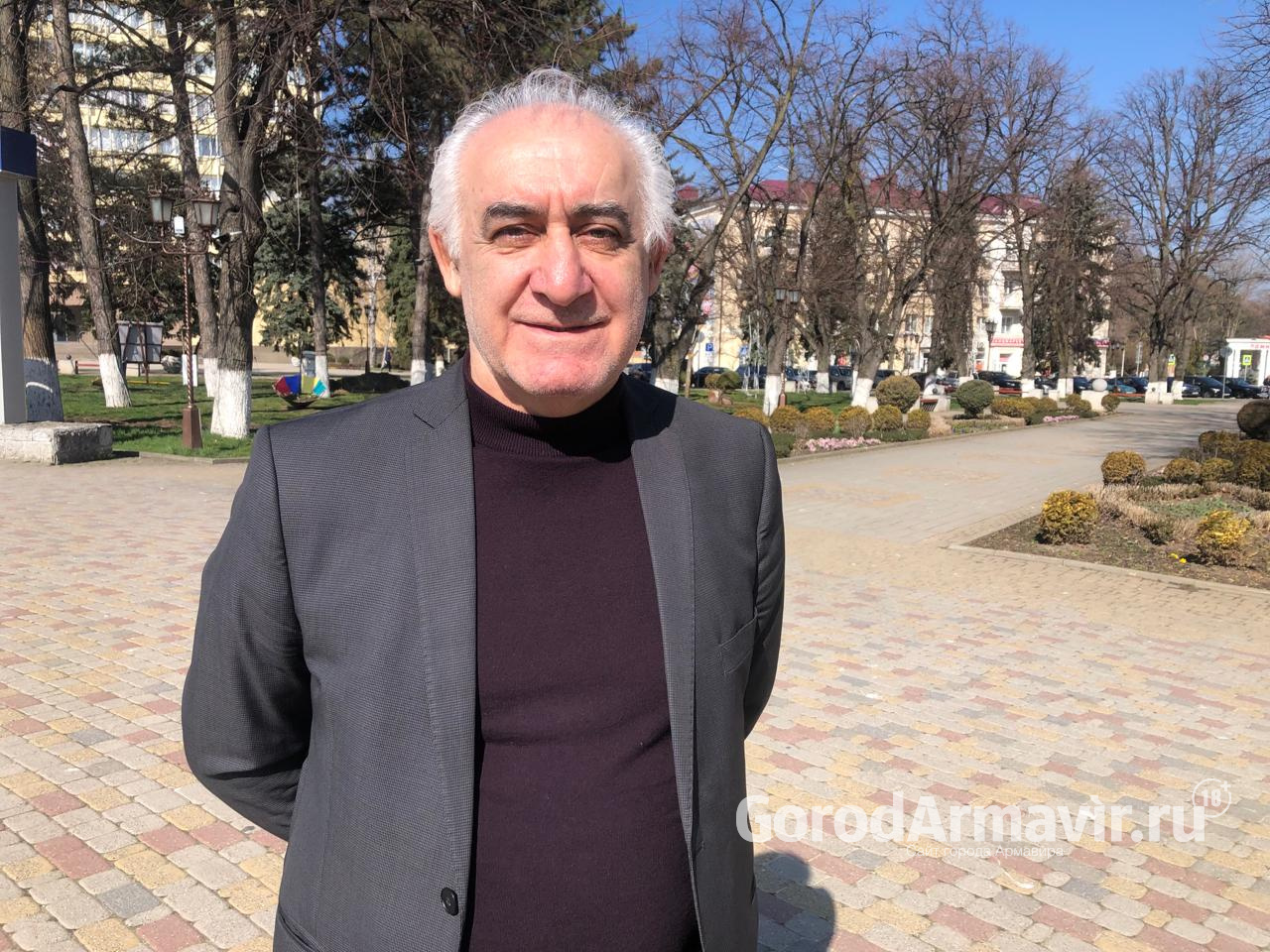 В Армавире Рудольф Бабоян призвал горожан прийти на выборы президента 15-17 марта