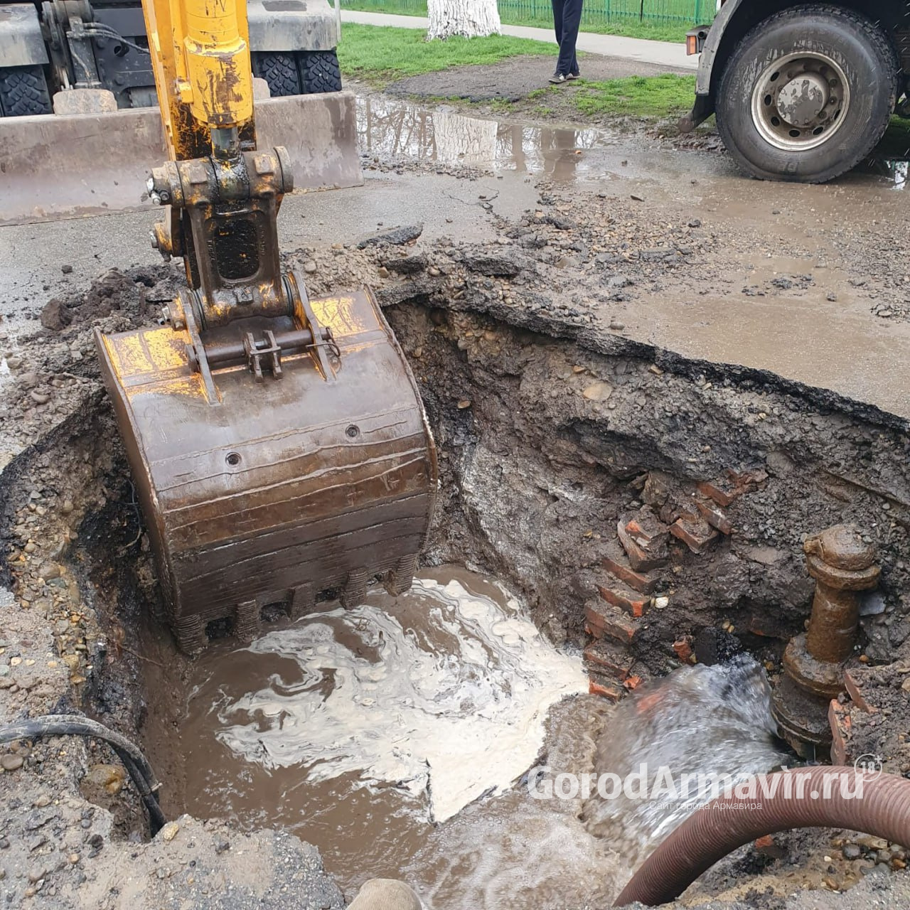 В Армавире впервые за 40 лет отремонтируют водопровод на улице Ефремова 