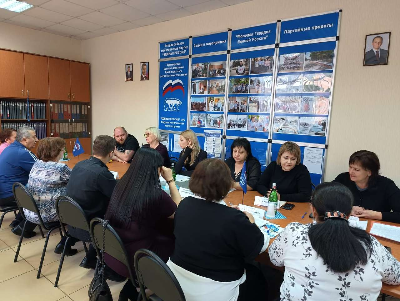 В Армавире местное отделение партии «Единая Россия» провело круглый стол для участников СВО и их семей