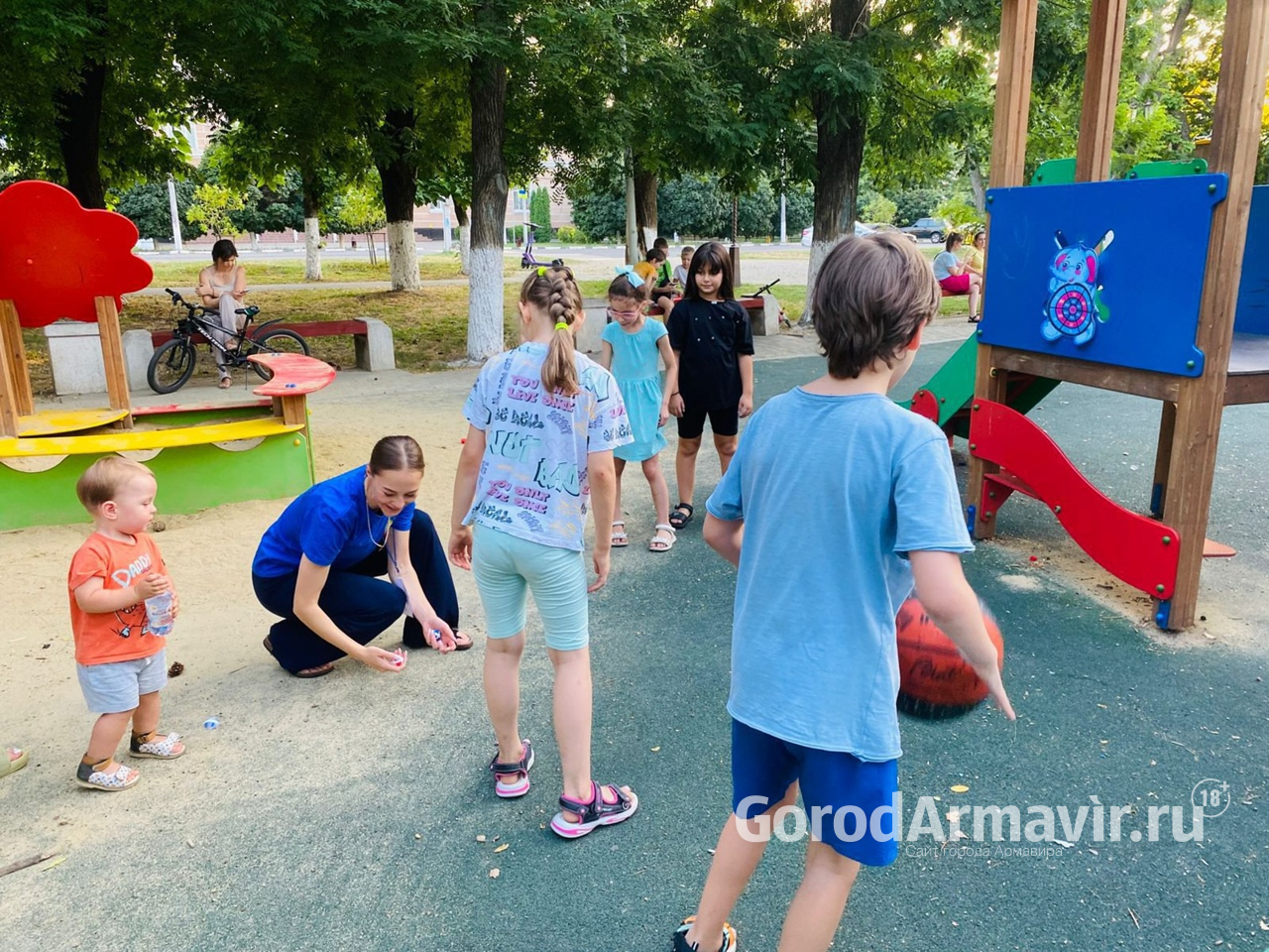 В Армавире действуют 27 придворовых площадок