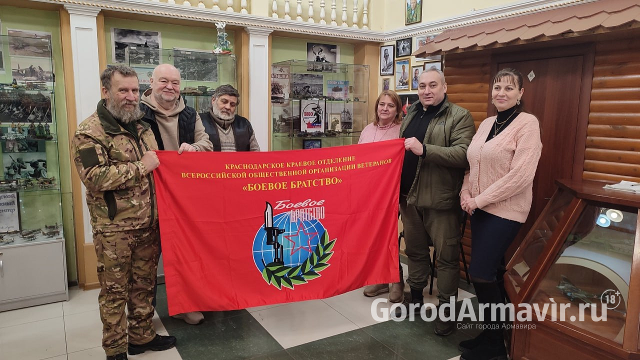 Жители Армавира отправили 200 кг кондитерских изделий жителям новых регионов России