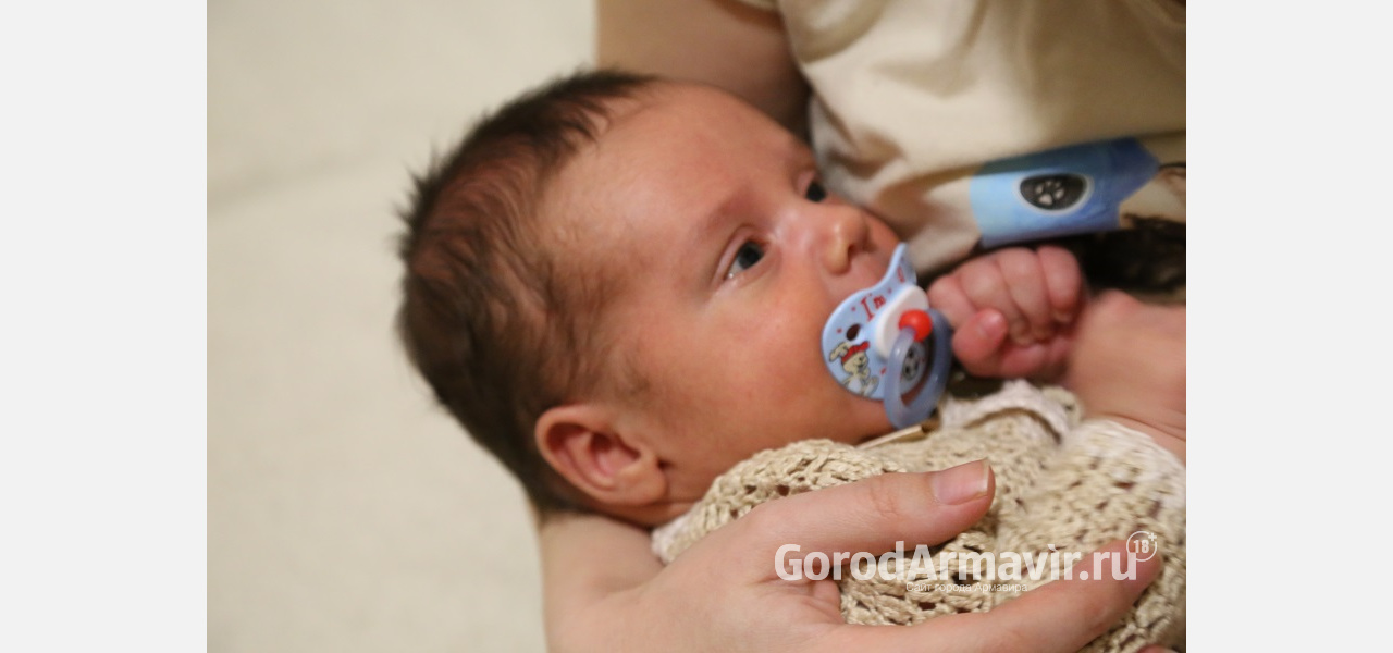 В Армавире в прошедшем году родилось почти 2 тысячи младенцев 