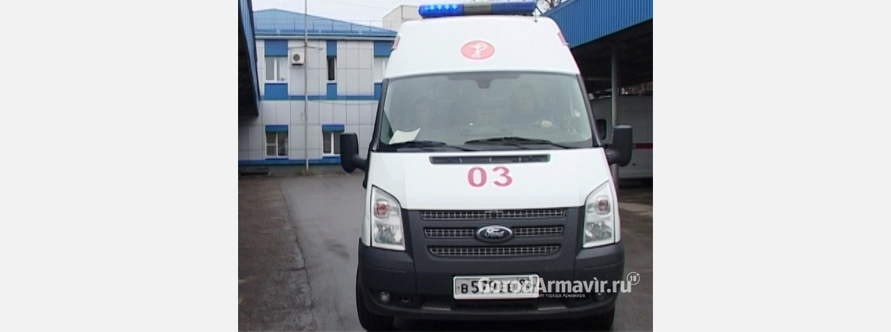 Пострадавшую в ДТП в Новосельском девочку доставили в больницу Армавира