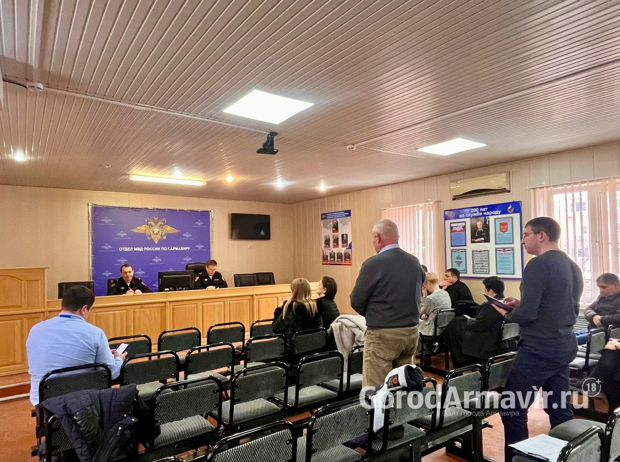 За полгода полицейские и службы безопасности банков Армавира защитили от мошенников более 15 млн руб