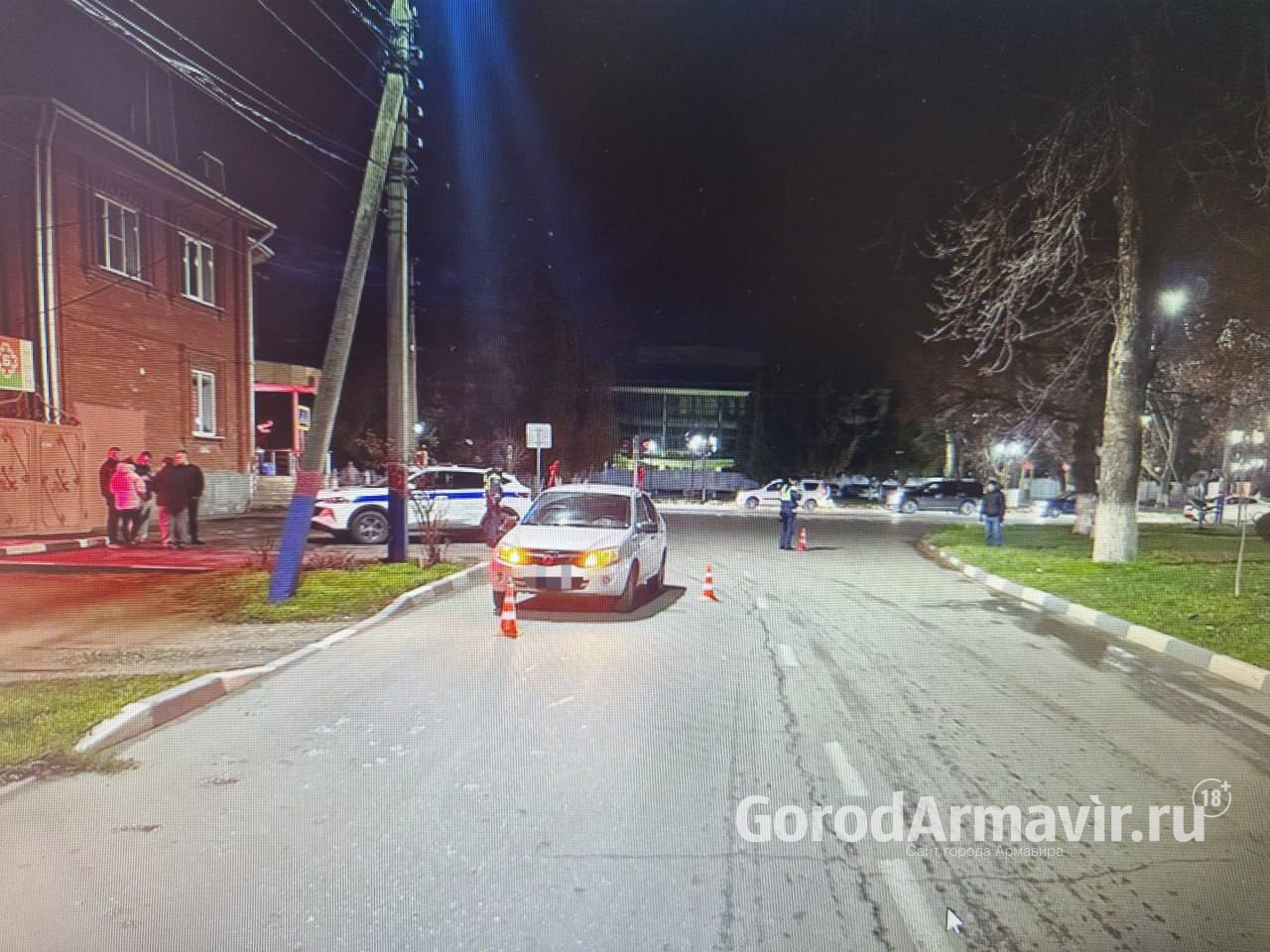 Двух женщин на пешеходном переходе сбила автоледи в Армавире 