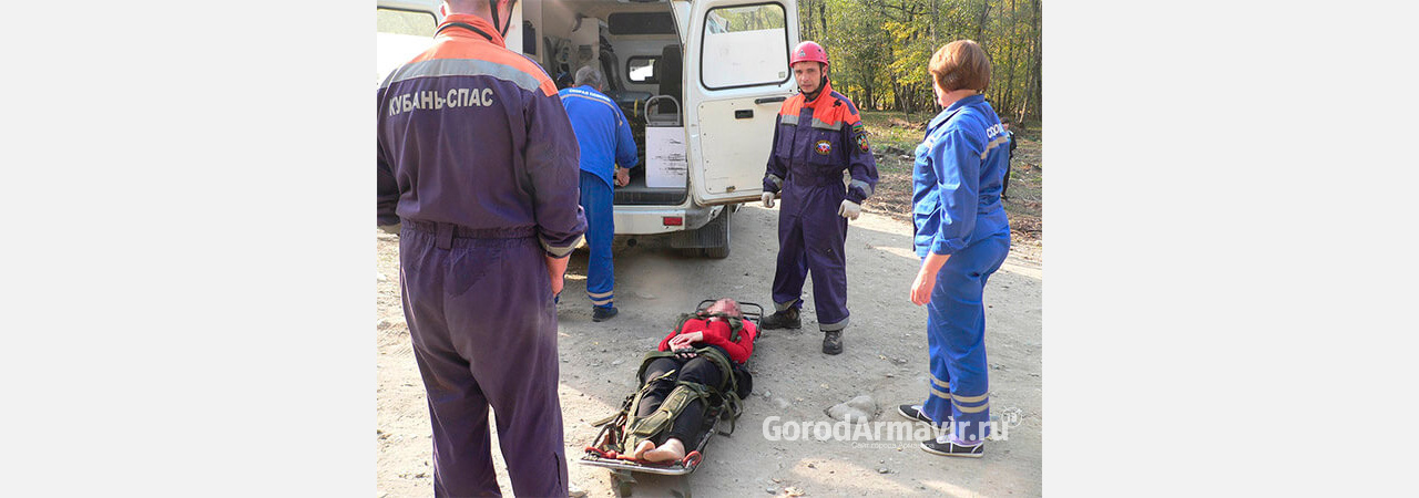 Жительница Гулькевичи во время селфи упала с обрыва водопада в Никитино 