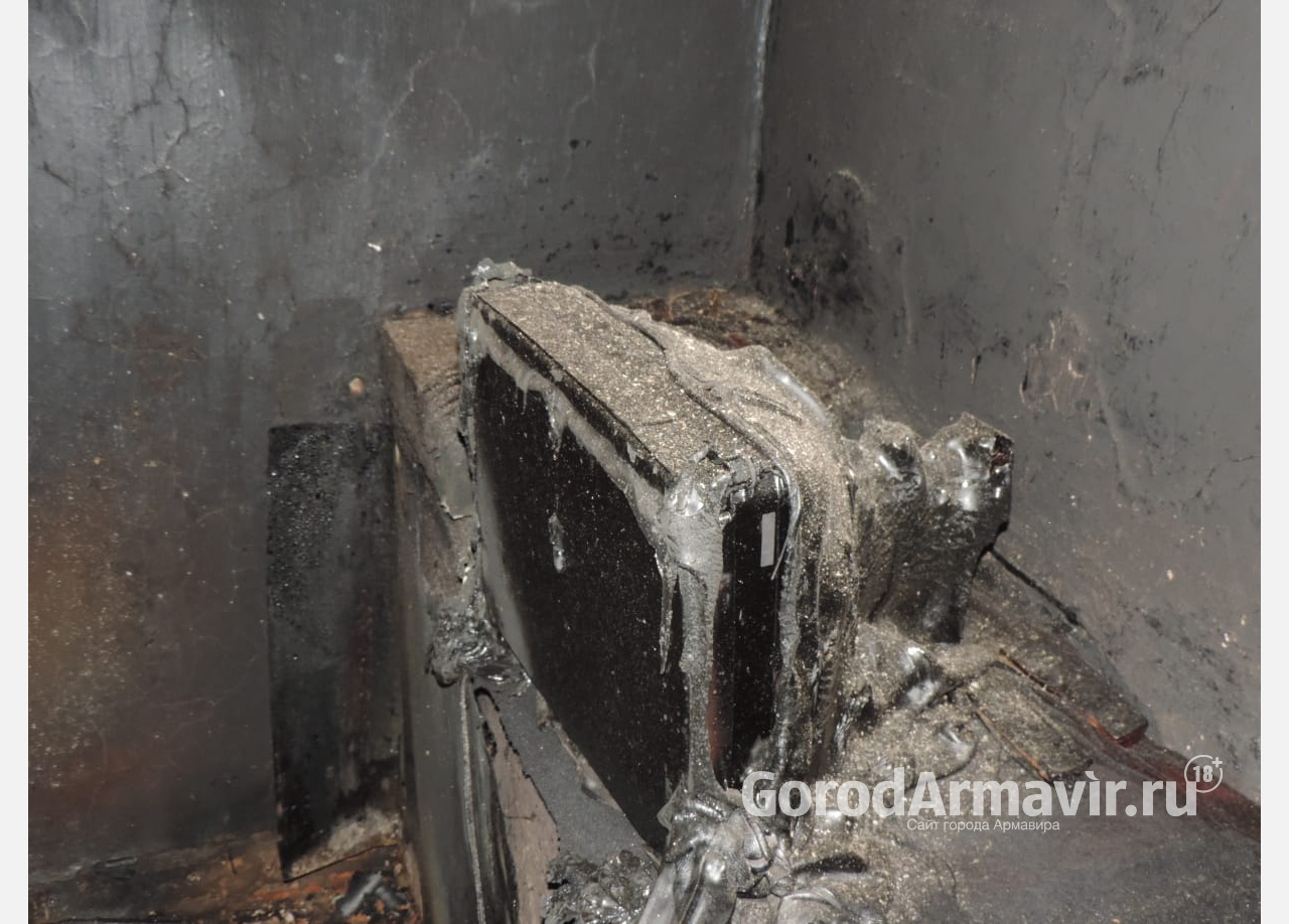 Под Армавиром при пожаре заживо сгорел 60-летний мужчина 