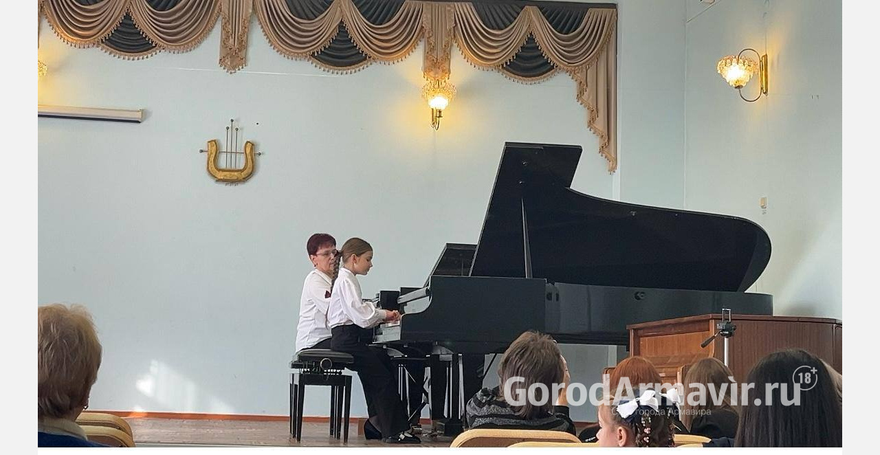 В Армавирской музыкальной школе прошел зональный этап краевого конкурса «УЧИТЕЛЬ-УЧЕНИК»