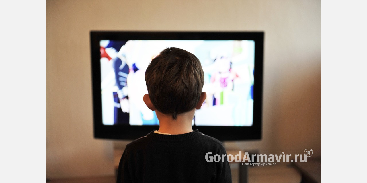 Телевизор насмерть придавил трехлетнего мальчика в Новокубанском районе 