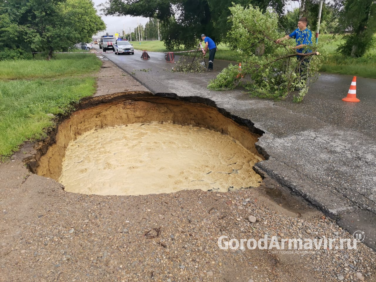 Из-за просадки грунта 5 июня в Армавире для движения авто будет закрыта улица Шоссейная 