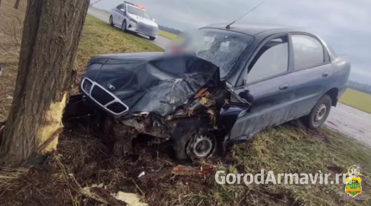 Бросил умирать пассажира: водитель скрылся с места ДТП на дороге под Армавиром 