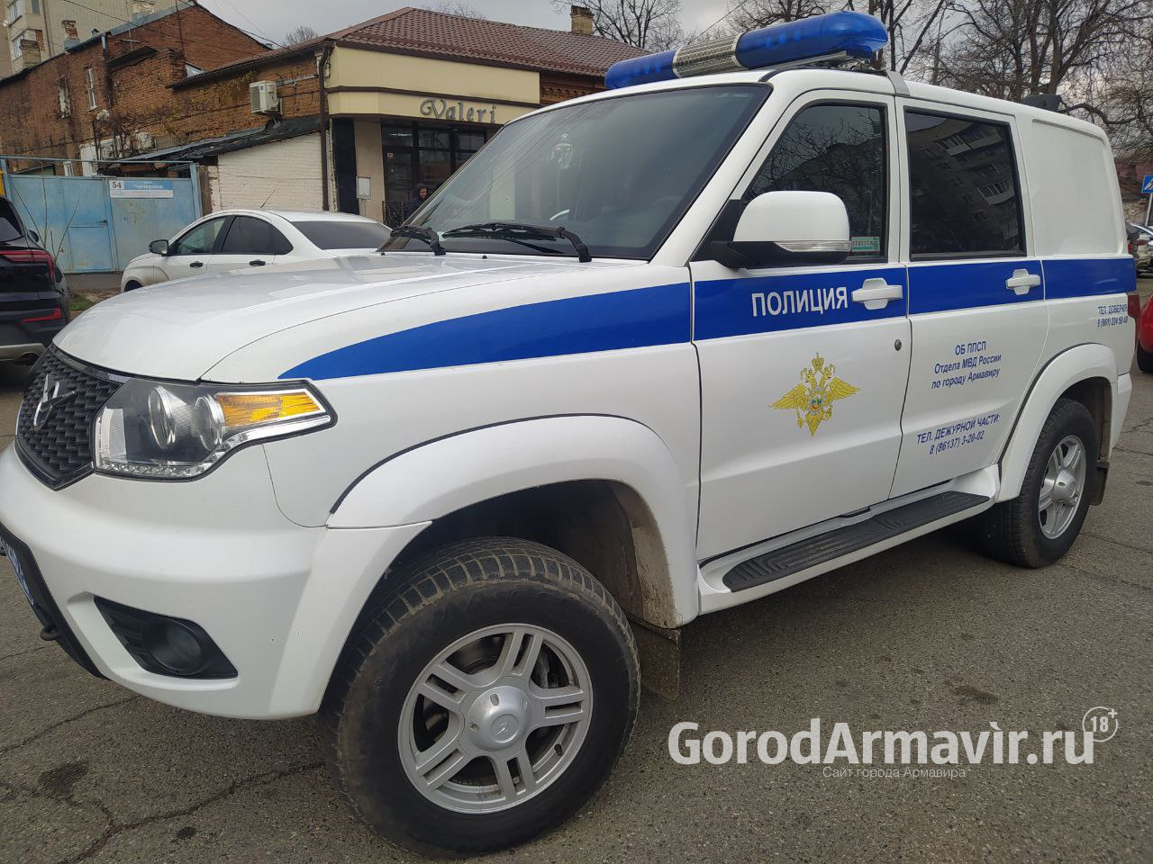 В Армавире агрессор 3 раза пырнул своего оппонента ножом в живот 