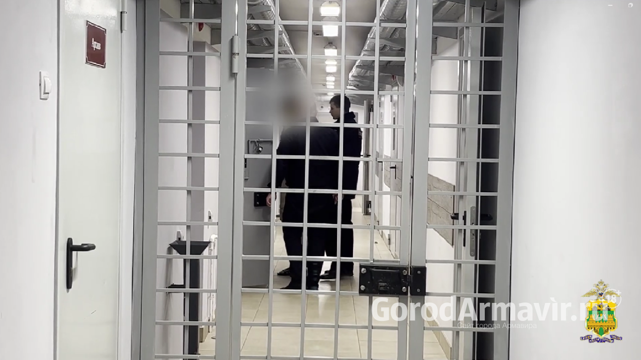 Полиция Армавира по горячим следам задержала уличного грабителя  