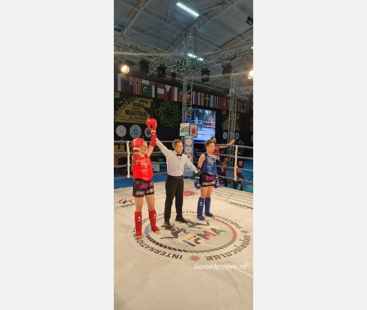 Спортсменки из Армавира завоевали золото и бронзу на Первенстве мира по тайскому боксу