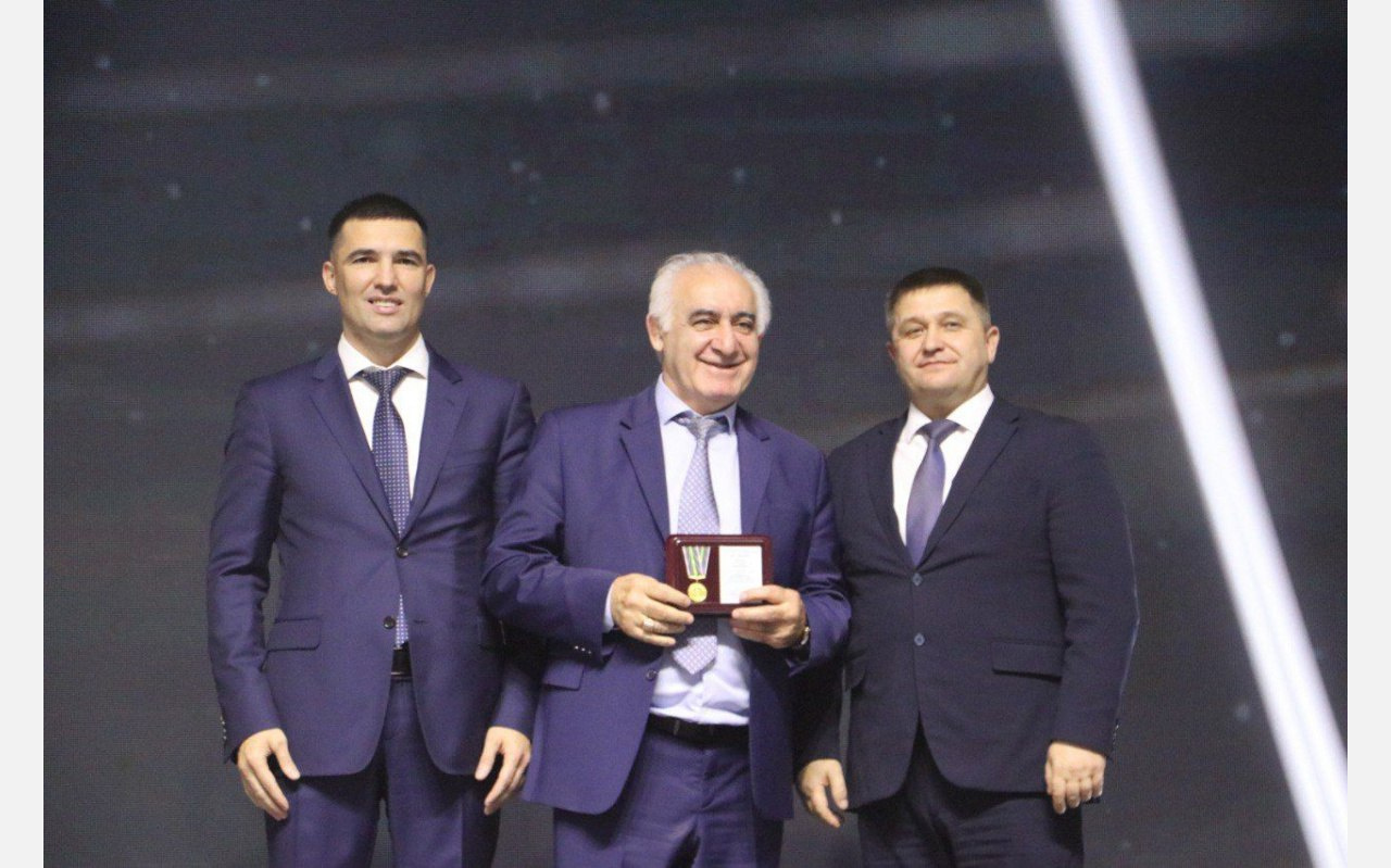 Рудольф Бабоян из Армавира награжден юбилейной медалью Министерства спорта РФ