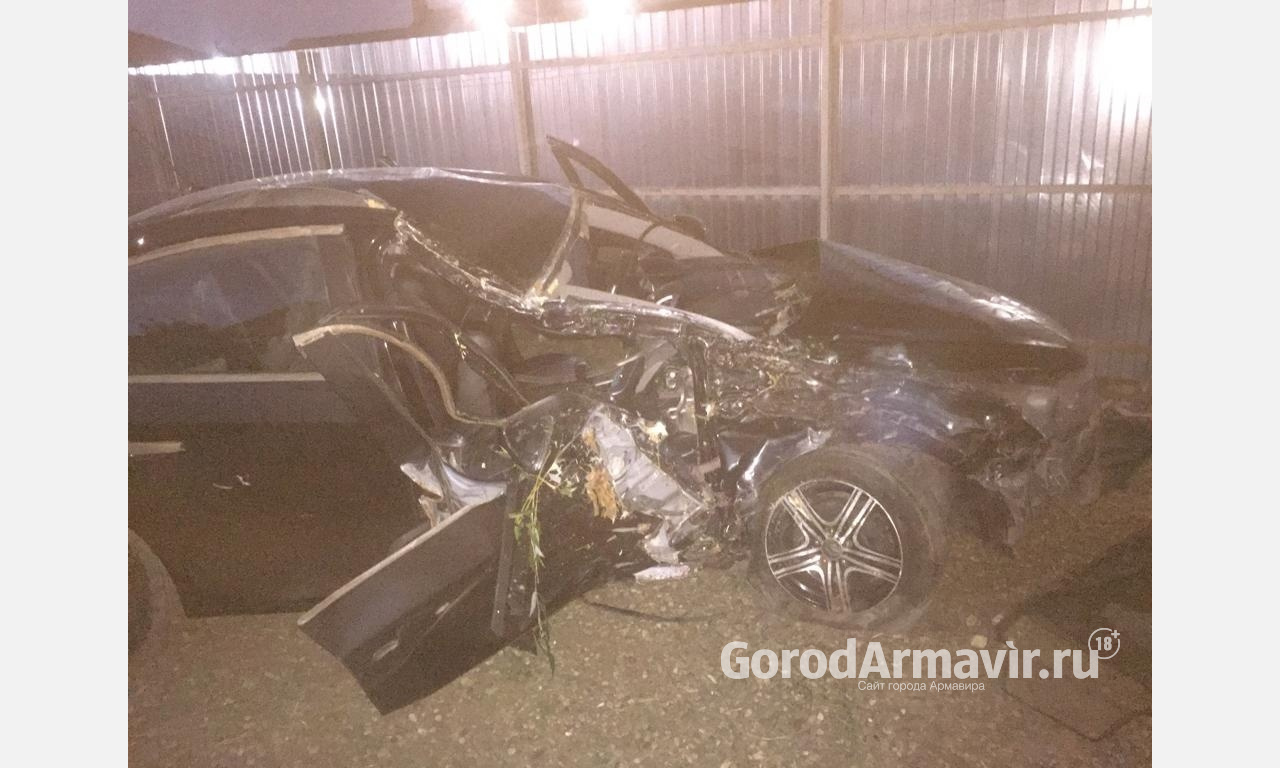 В Армавире 14-летний водитель и его пассажир серьезно пострадали в ДТП 