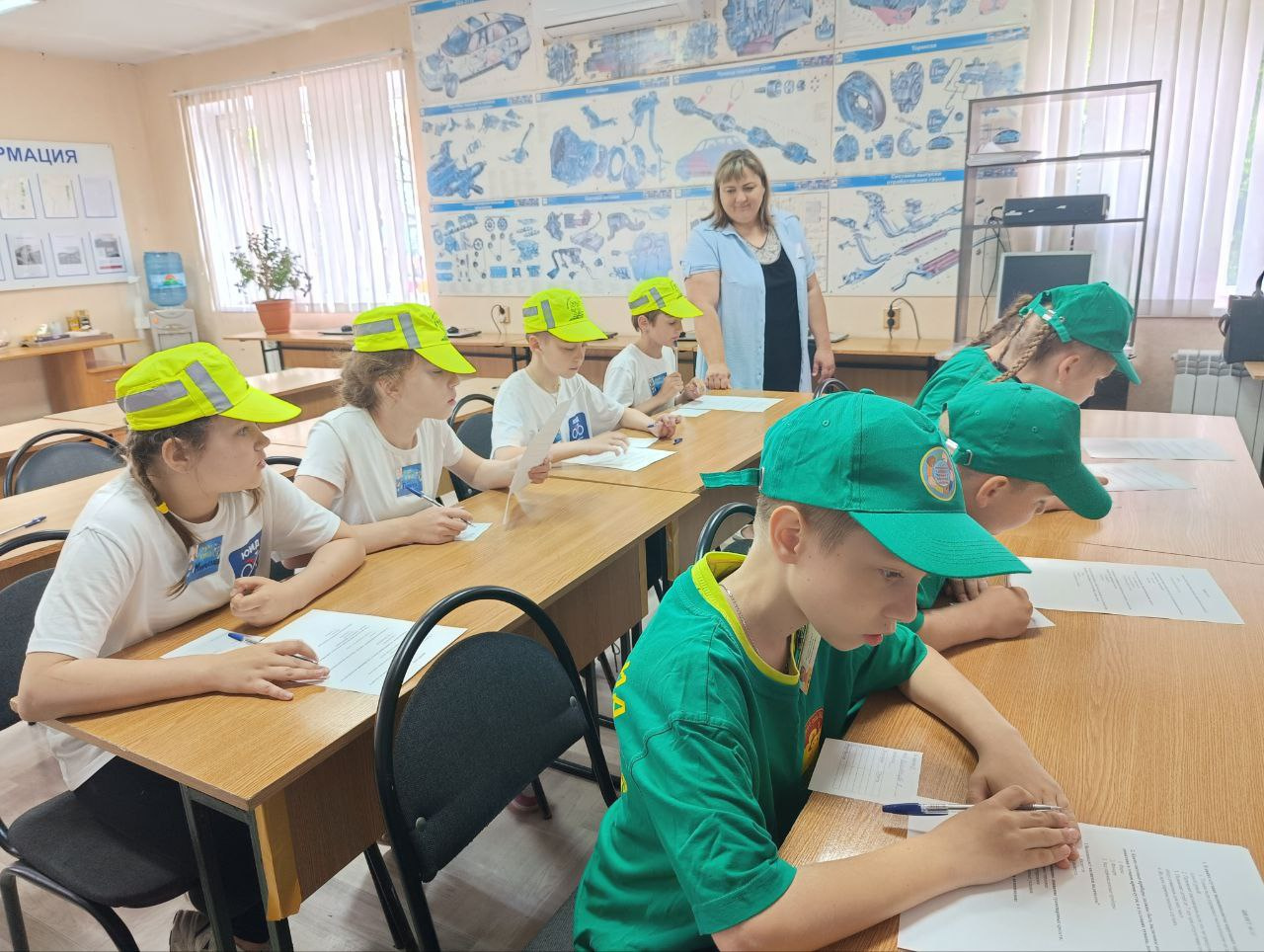 В Армавире 16 команд приняли участие в конкурсе «Безопасное колесо»