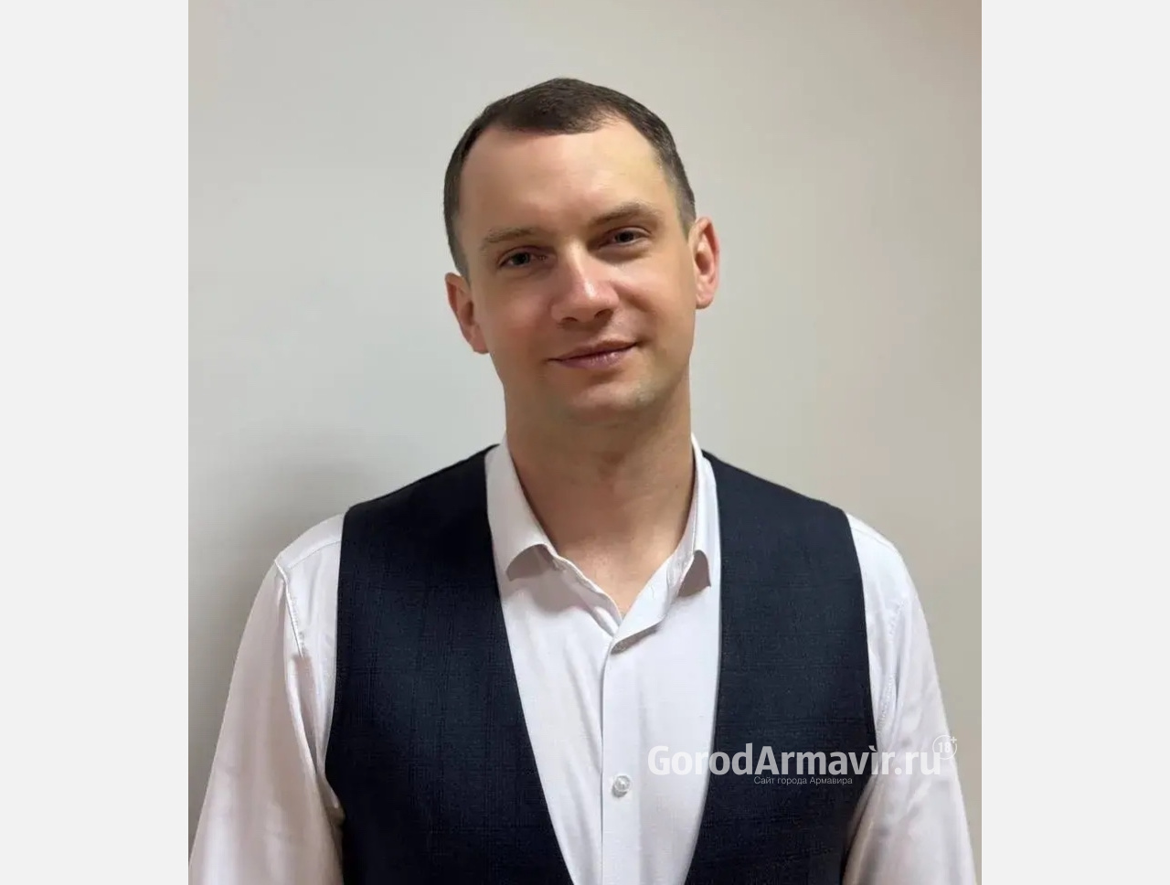 Педагог школы № 25 Армавира Вадим Боровко примет участие в конкурсе «Учитель года Кубани -2026»