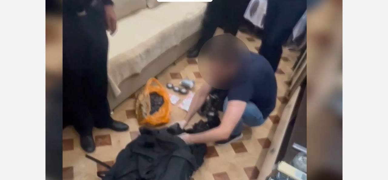 Камни с «сюрпризом» изъяли  сочинские полицейские у 31-летнего драгдилера из Армавира 