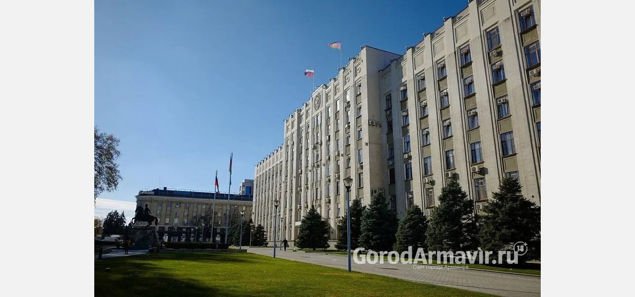 На «Прямую линию» губернатора Вениамина Кондратьева поступило более 600 вопросов 