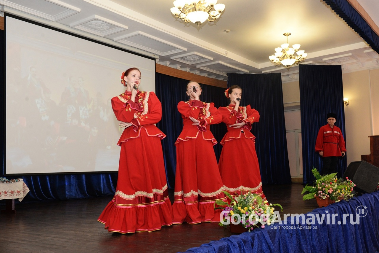 В Армавире прошел краевой фестиваль национальных культур «В единстве наша сила"