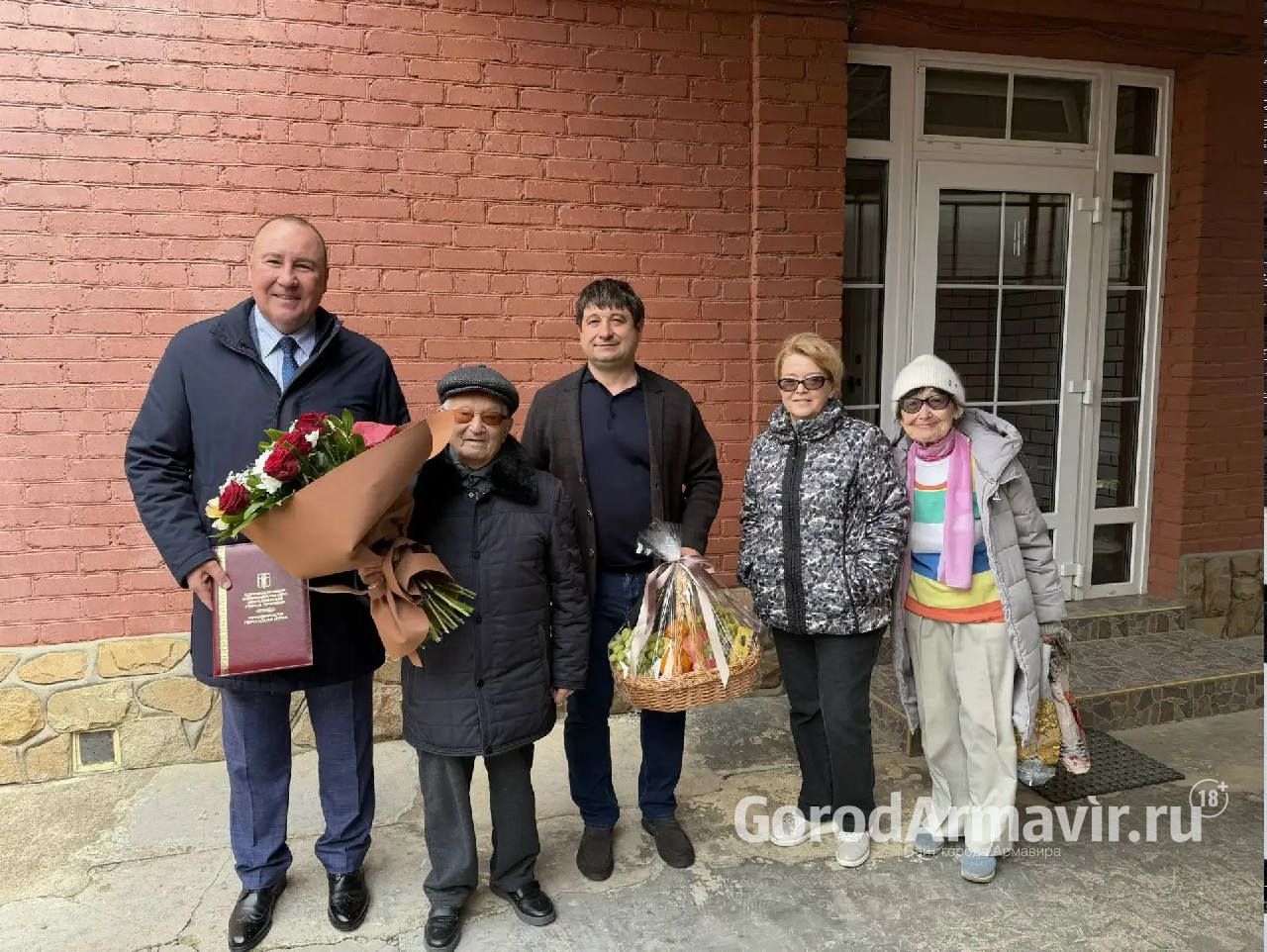 В Армавире участник Парада Победы 1945 года Умид Губаев отметил 98-летие