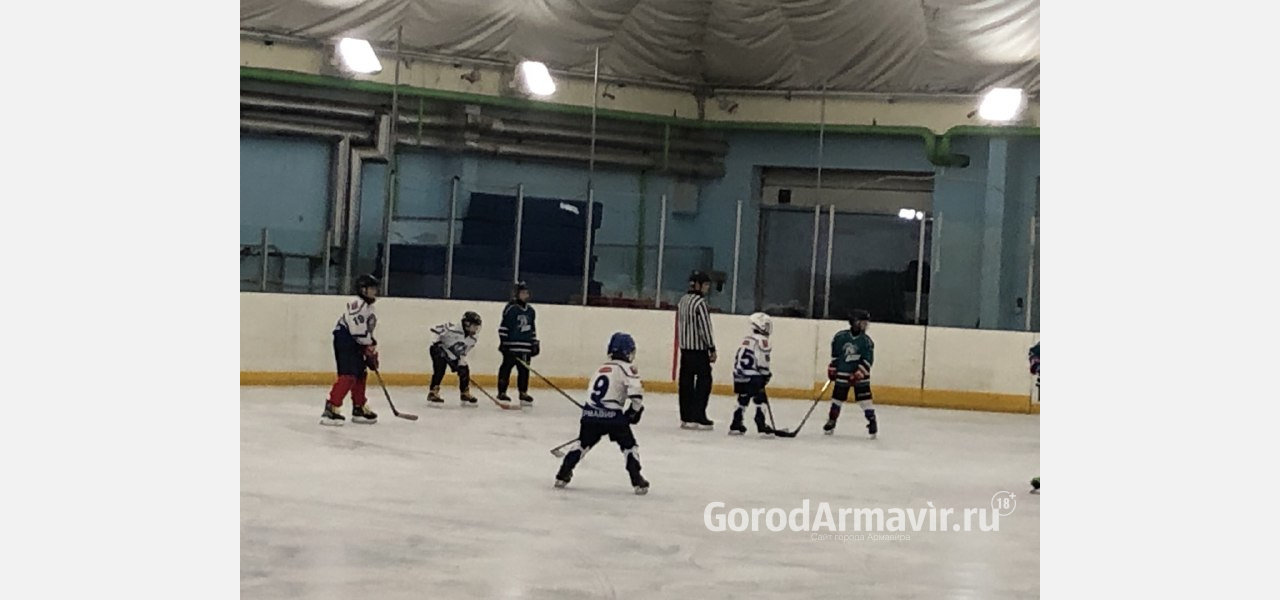 В Армавире участниками турнира по хоккею «Кубок героев» стали 5 команд