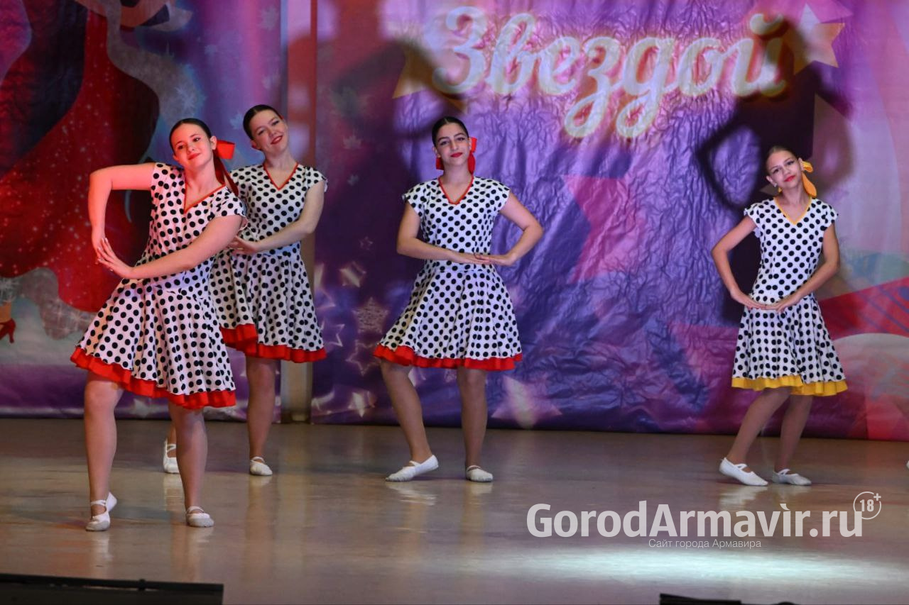 Ансамбль "Ровесник" из Армавира примет участие в Международном фестивале "Крым - ArtВолна"