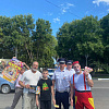 Сотрудники Госавтоинспекции Армавира вместе с артистами цирка провели акцию «Пристегни самое дорогое!»