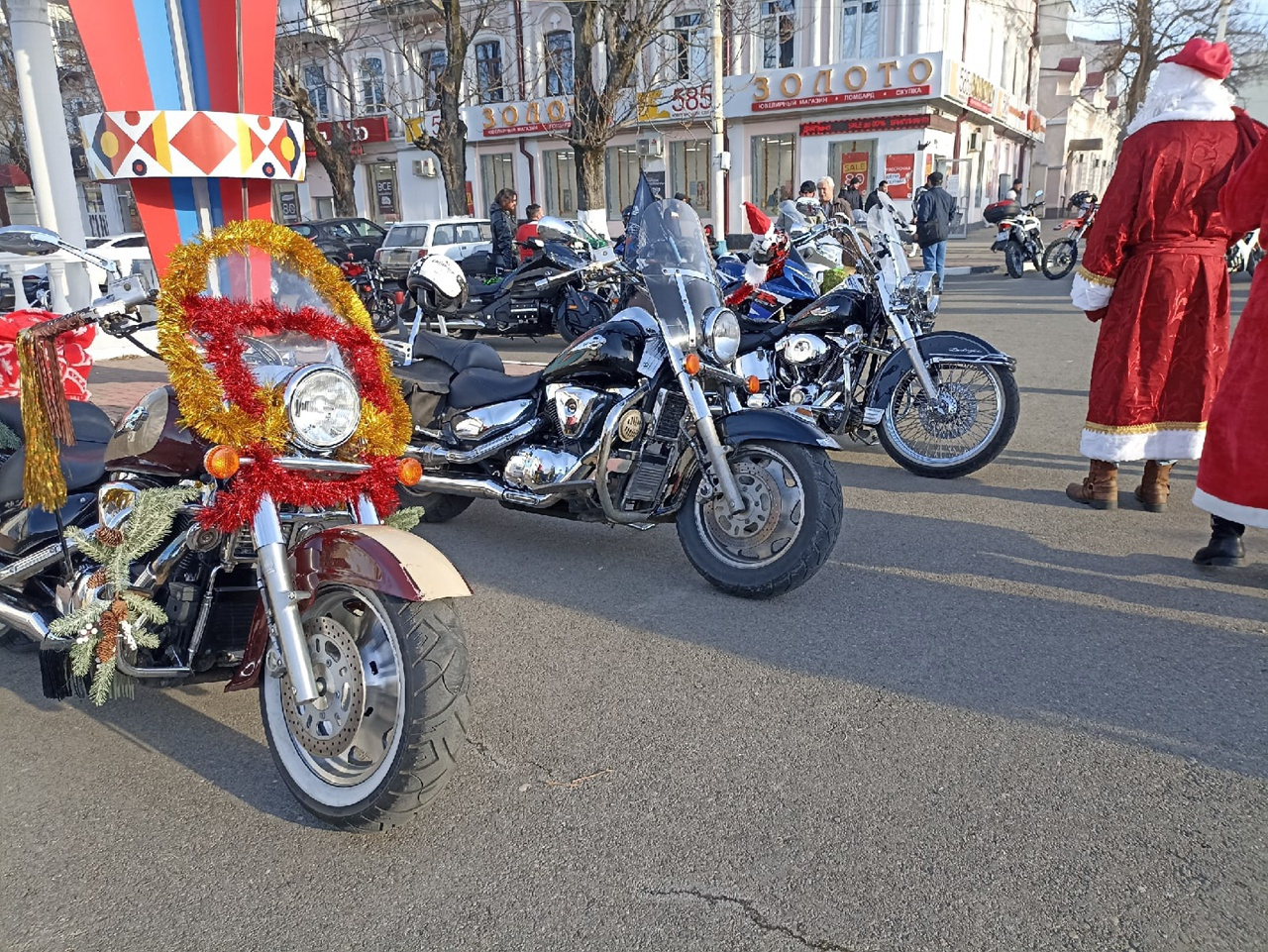 В Армавире 30 декабря пройдет мотопарад Дедов Морозов и Снегурочек